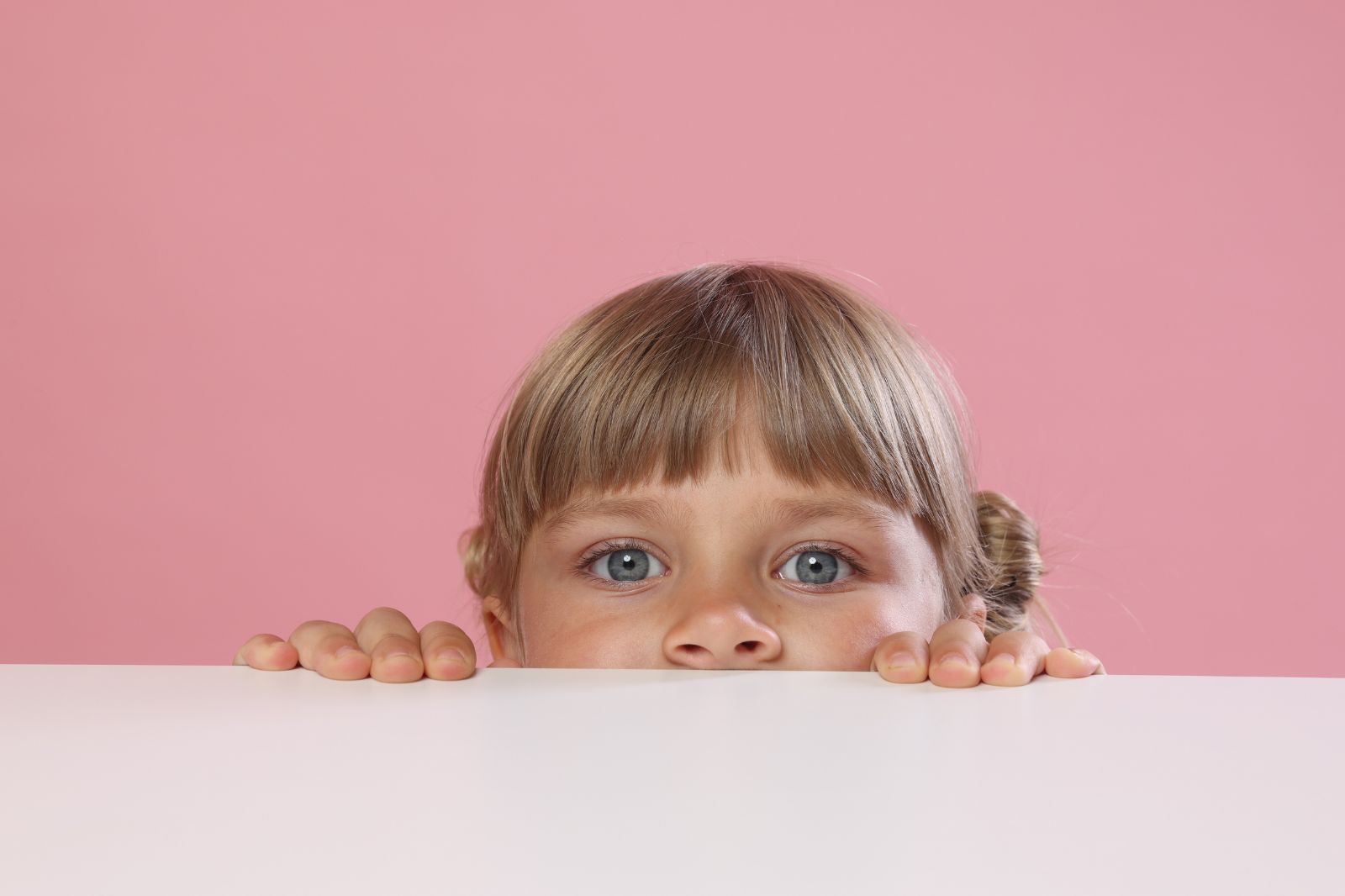 Kontakt wzrokowy u dzieci z autyzmem – dlaczego bywa dla nich trudny?